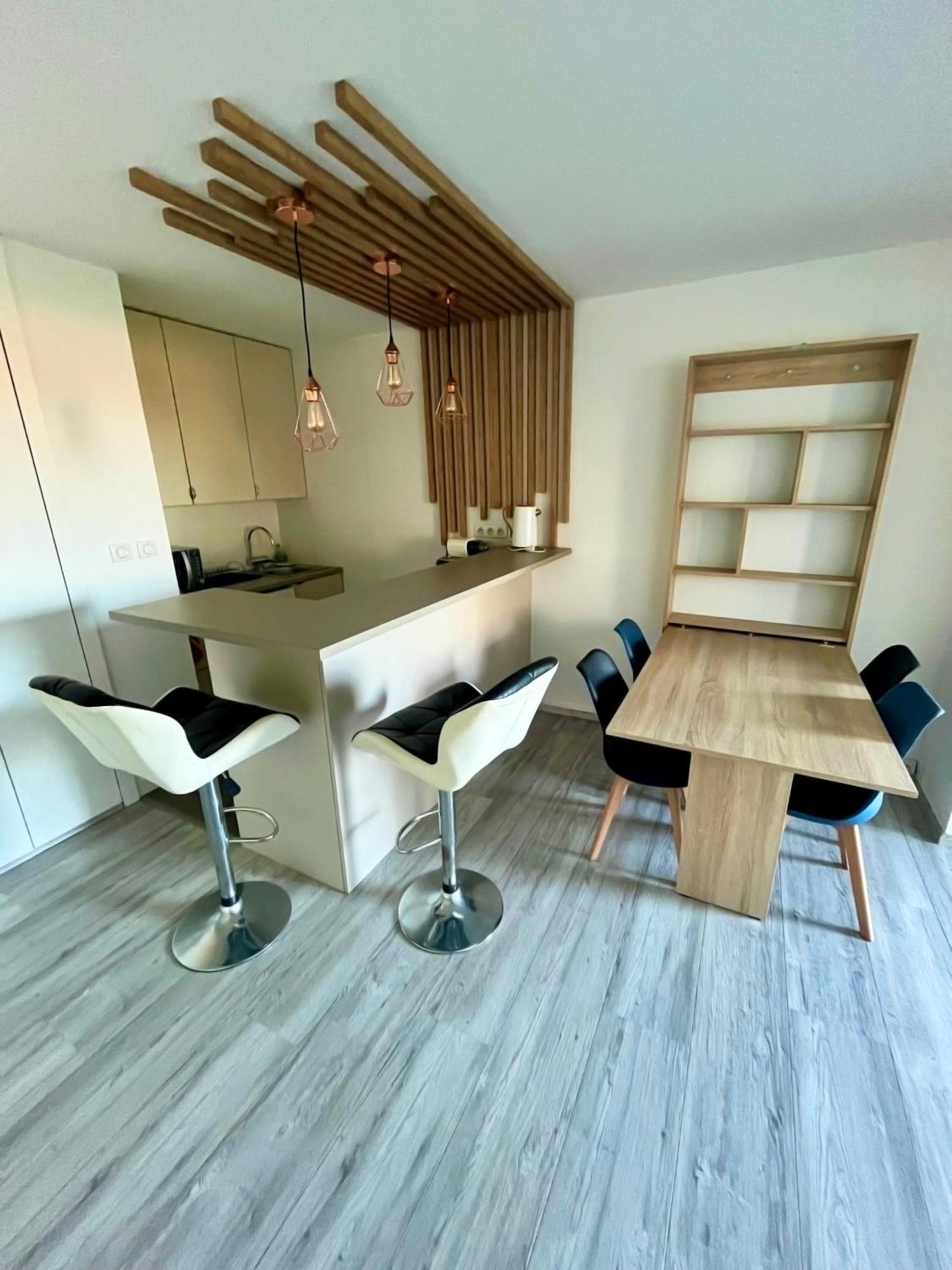 Apt Golfe Juan - 5Min Des Plages - Parking Privee - Piscine Rooftop Vallauris Exterior foto